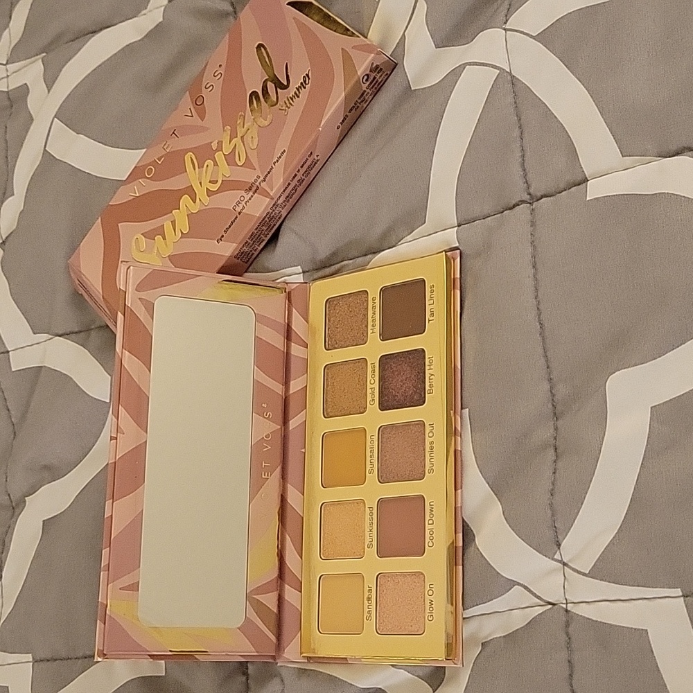 VIOLET VOSS Sunkissed Summer Eye Shadow and Pressed Pigment Palette